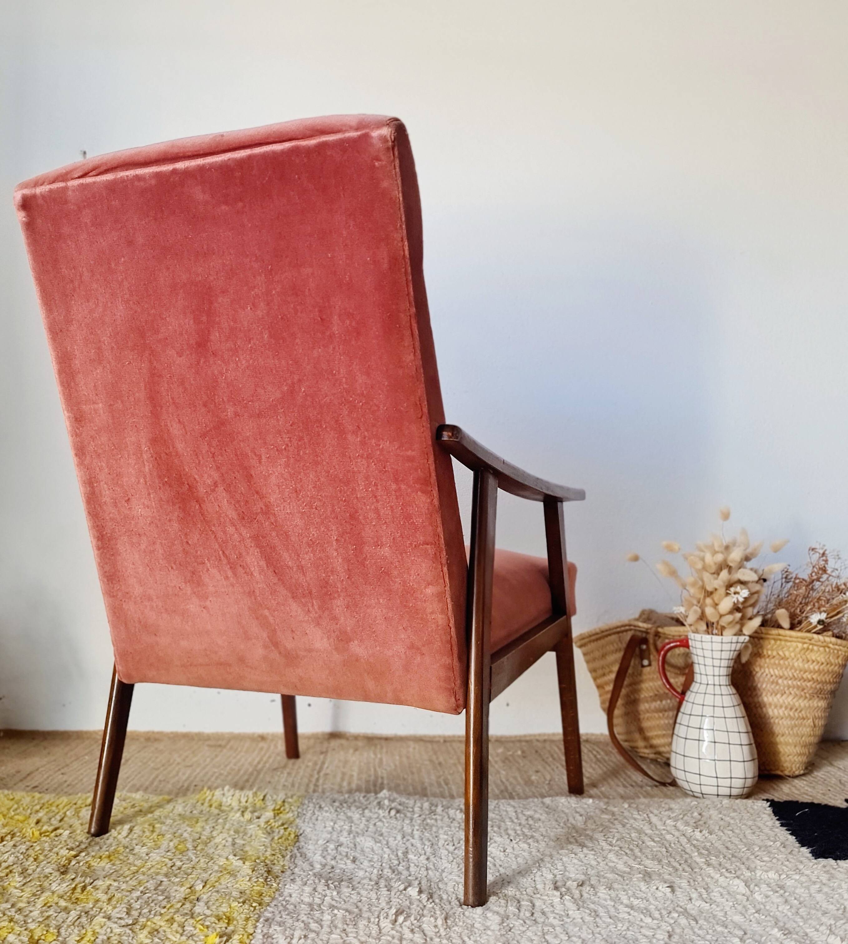 Vintage Scandinavian armchair from the 50s/60s – tapered legs, wood & velvet