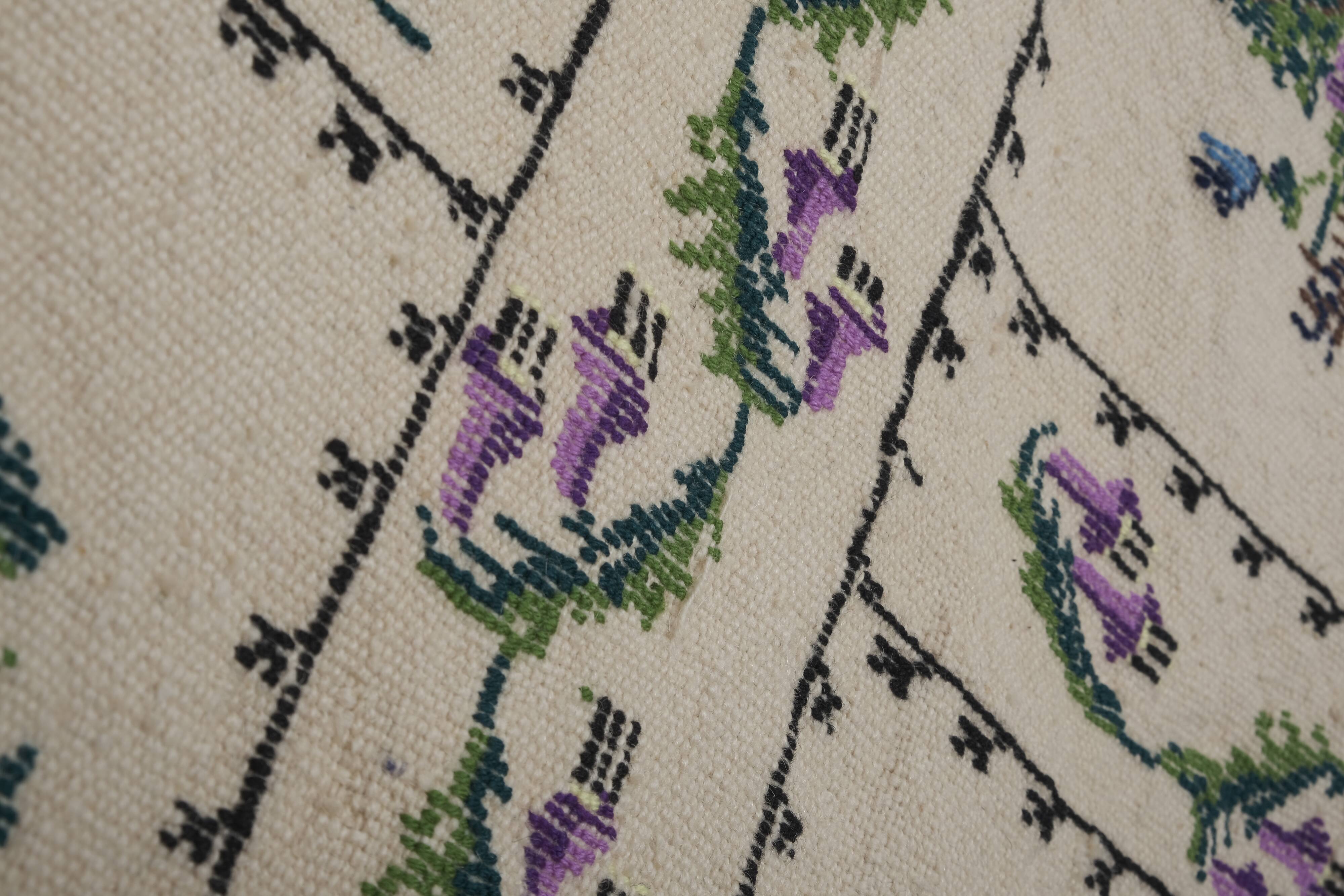 Original Needlepoint Handmade Decorative French Aubusson Carpet 5'6'' x 7'10''