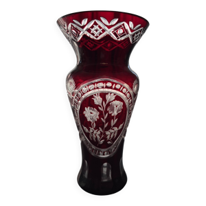 Vase en cristal rubis
