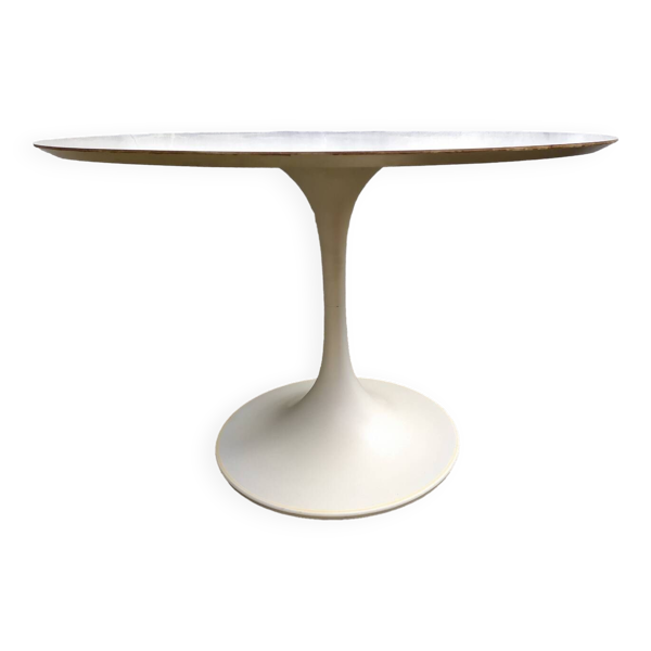 Table vintage pied tulipe