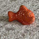 4 salt or pepper shakers