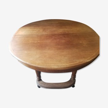 Table ovale époque Louis Philippe
