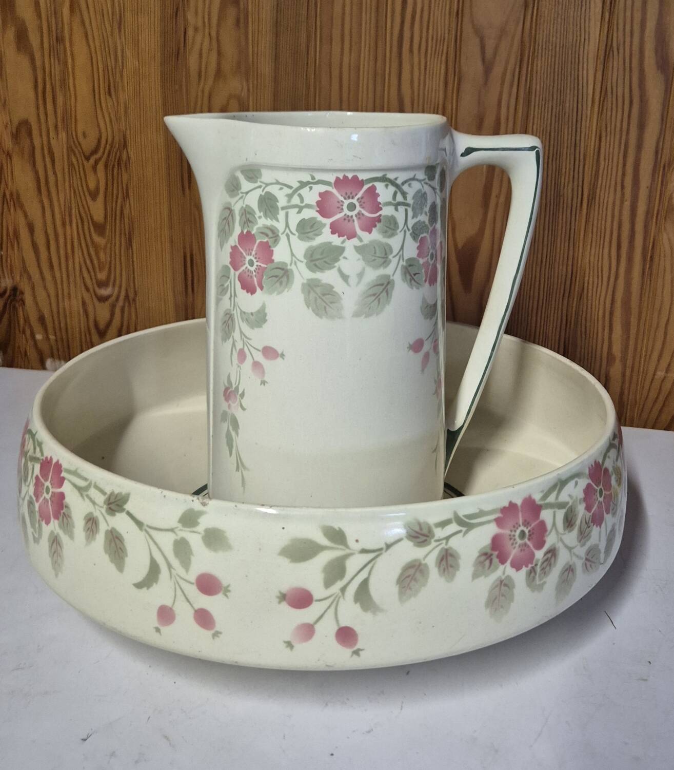K&G Lunéville Eglantine jug and basin earthenware toilet set