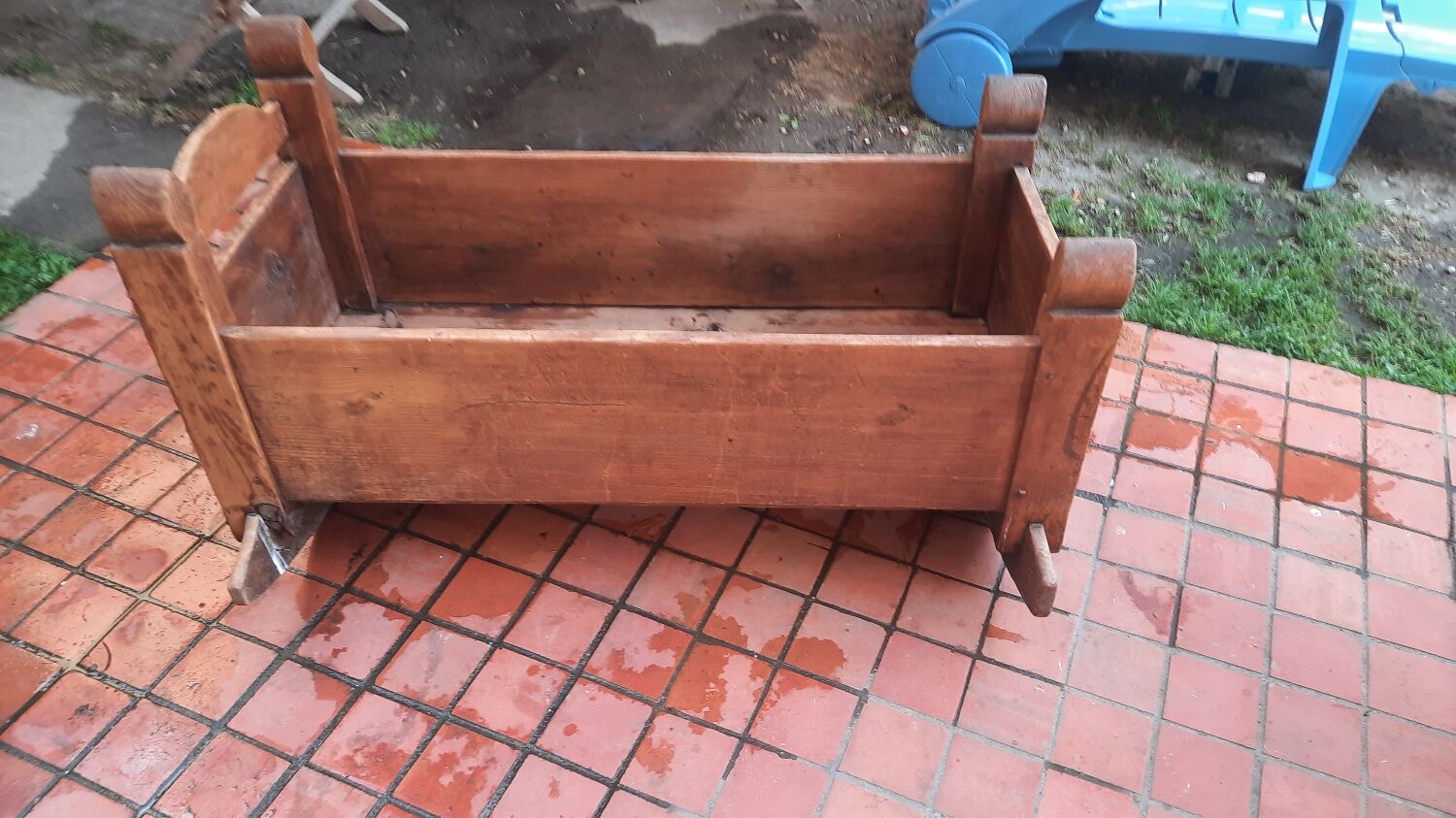 Old rocking cradle