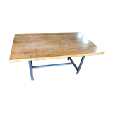 Dining room table