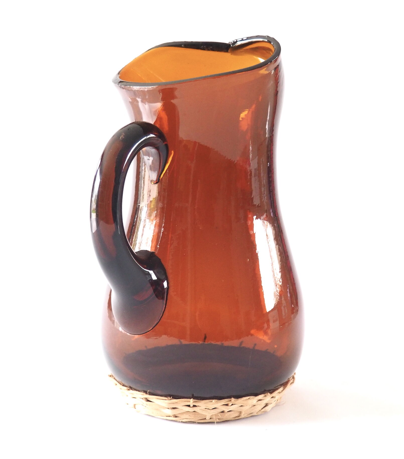 Amber glass and rattan service
