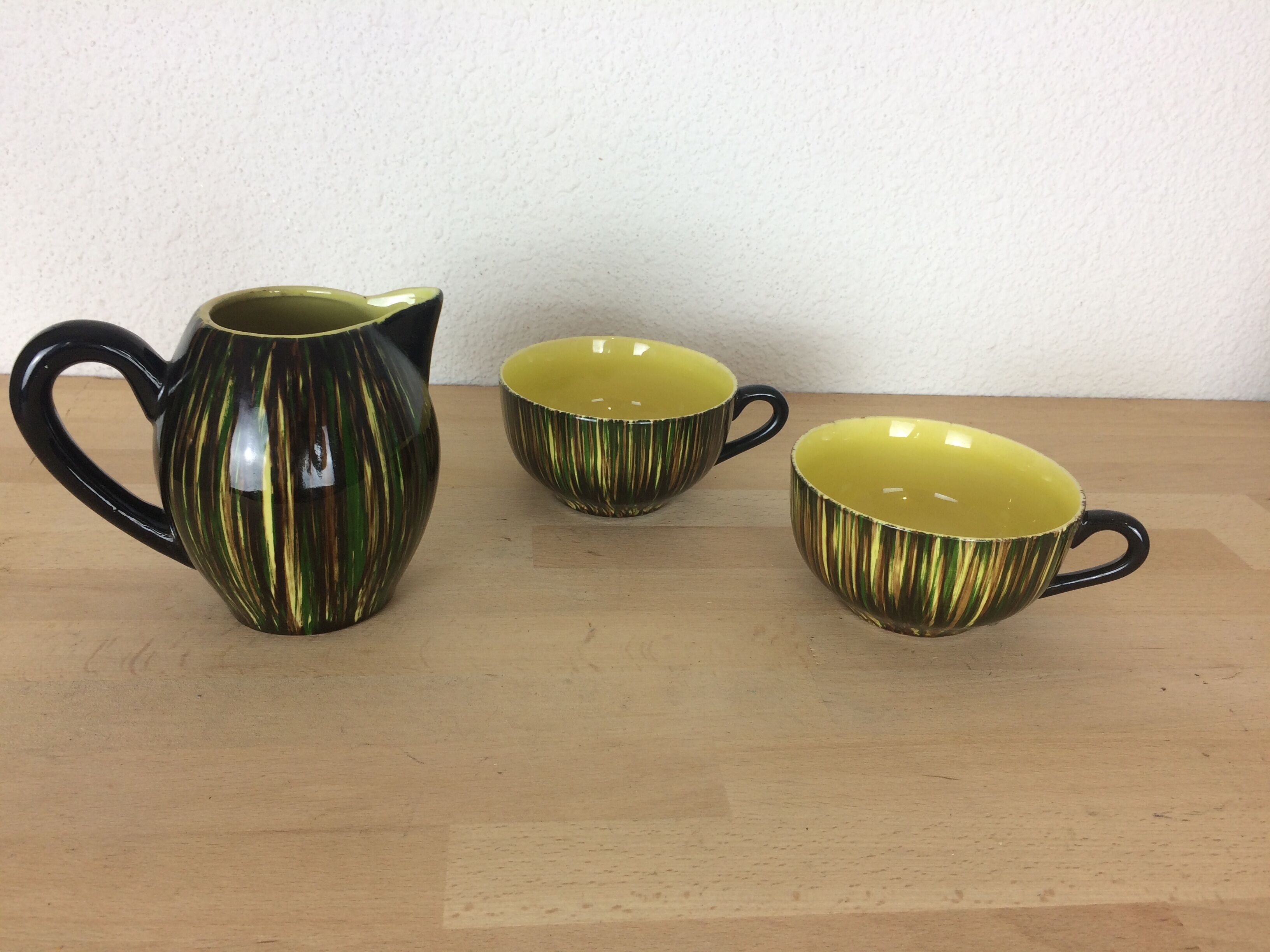 Saint Clement tea service head to head, ceramic