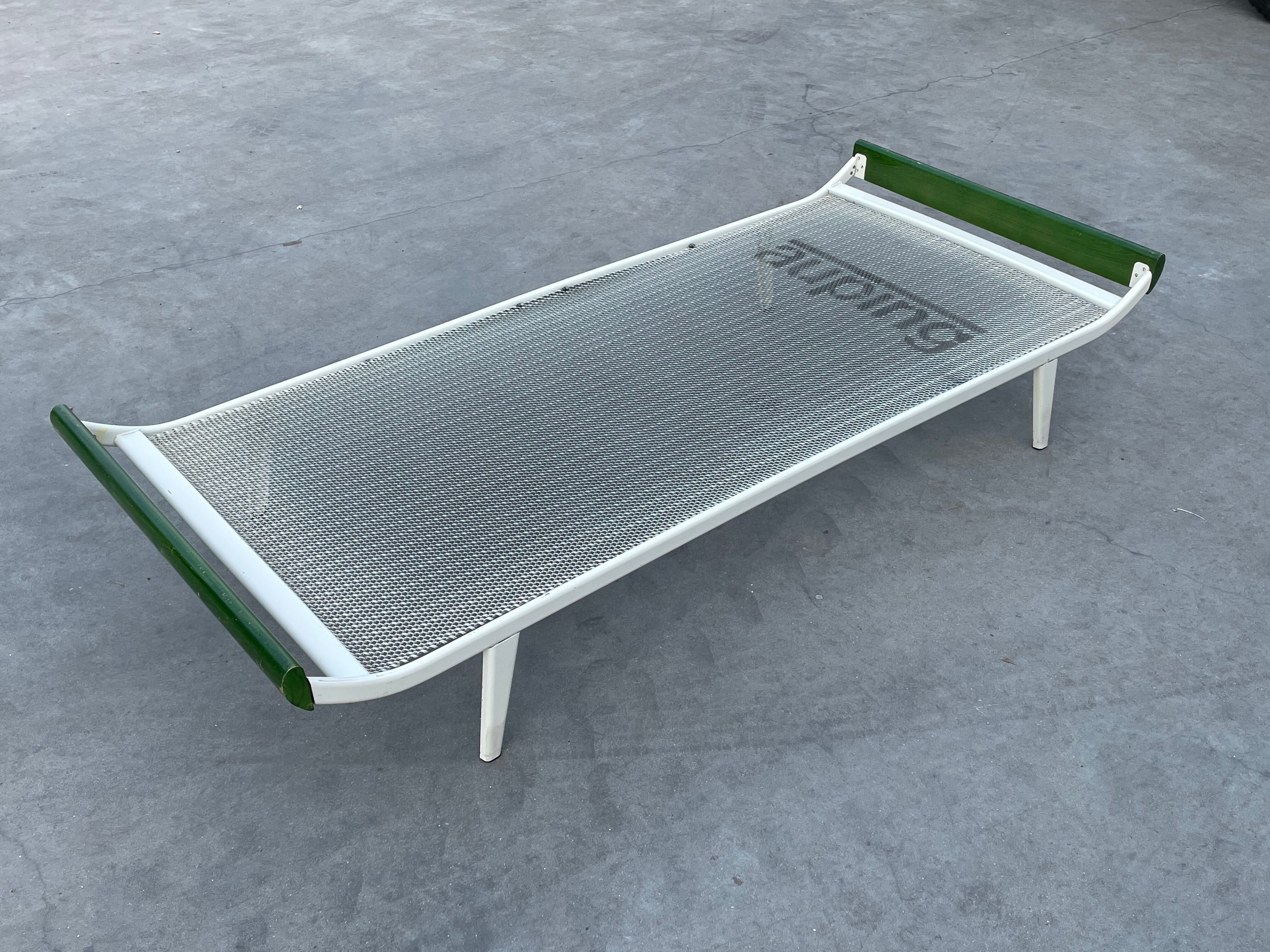 Vintage daybed Auping Cleopatra design by Dick Cordemeyer