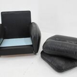 1970s Italian Armchair in Black Leather