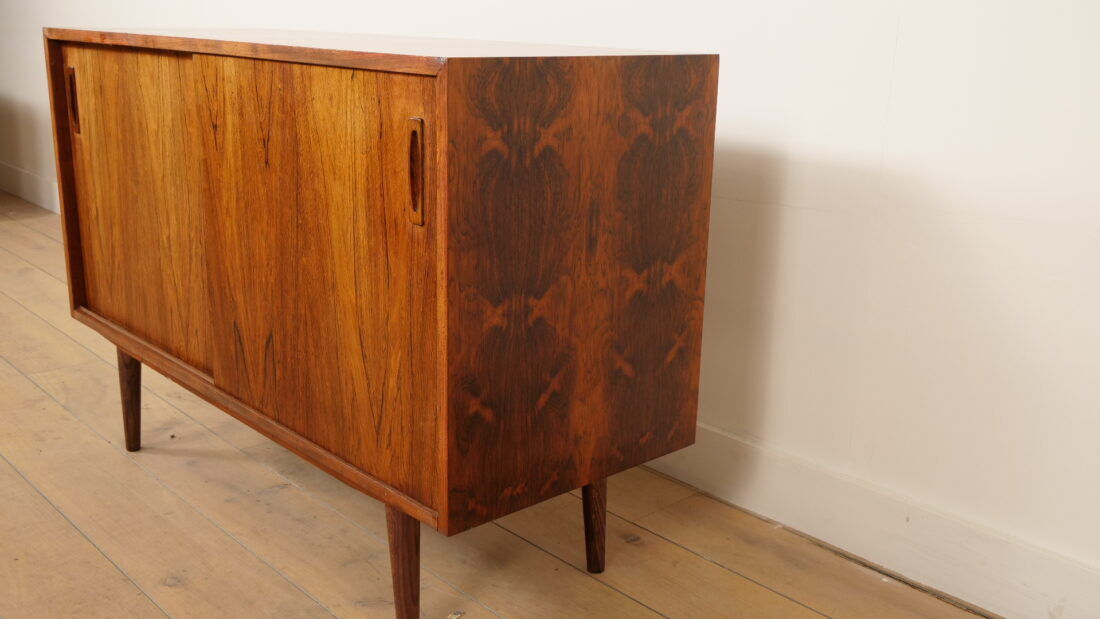 Vintage sideboard | Rosewood | Sliding doors