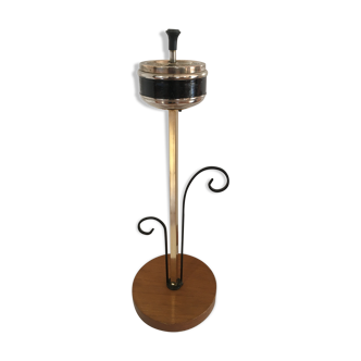 Standing ashtray