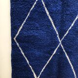Moroccan Berber carpet Beni Ouarain intense blue with white diamonds 2,51x1.65m