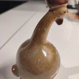 Salière en céramique représentant une petite poule