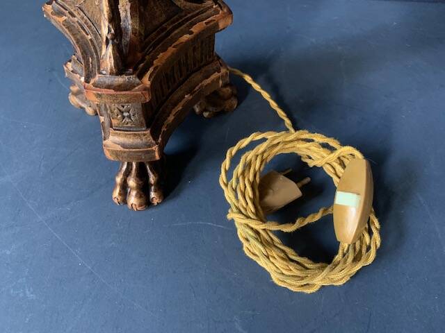 Antique lamp in gilded carved wood, tripod, Napoleon III, 19th century