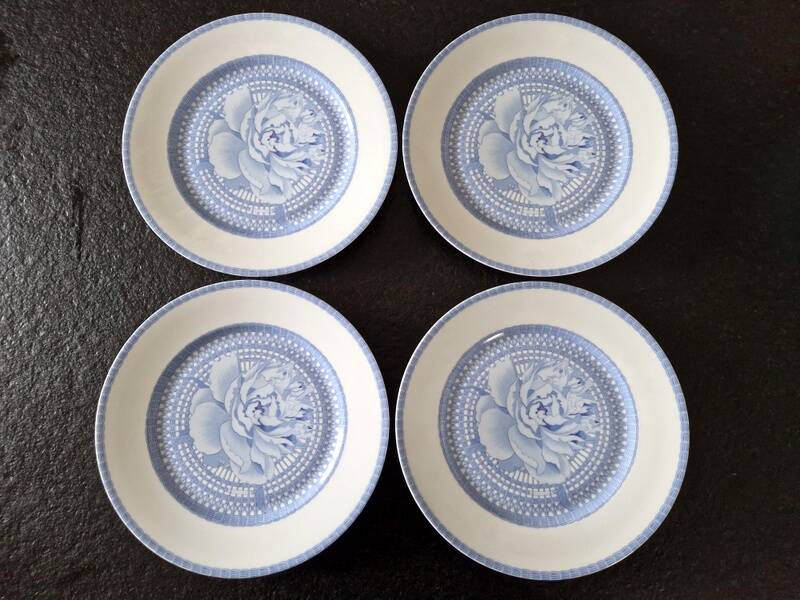 Limoges porcelain for Hermès, Paris - Set of 4 flat plates - Les Pivoines