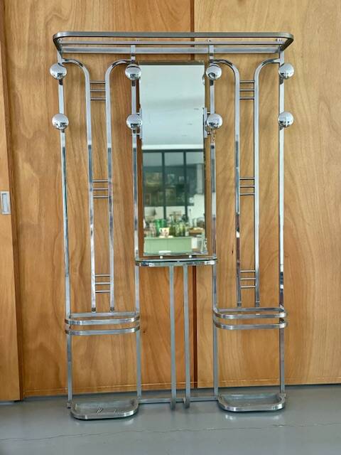 Art deco wall-mounted coat rack