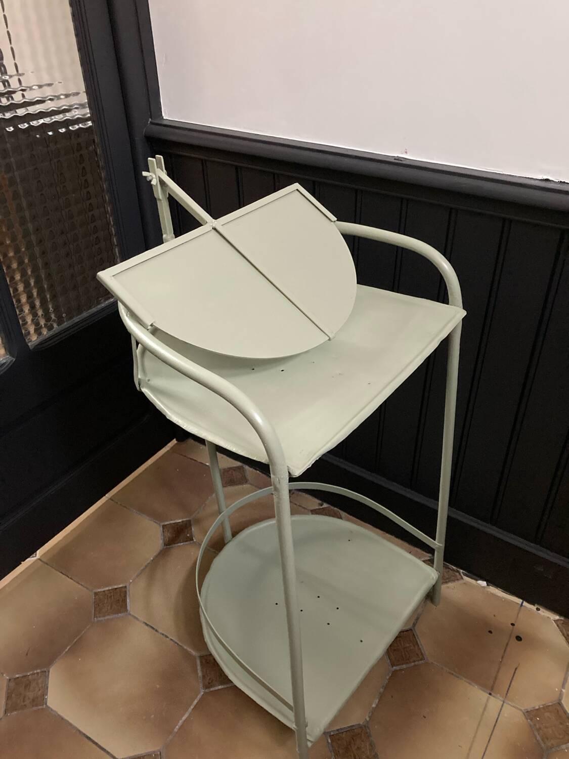 Coiffeuse, chevet en métal, années 50