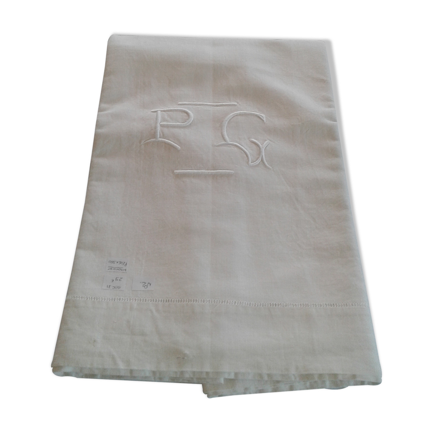 Ancient Drap. Métis,monogram PG