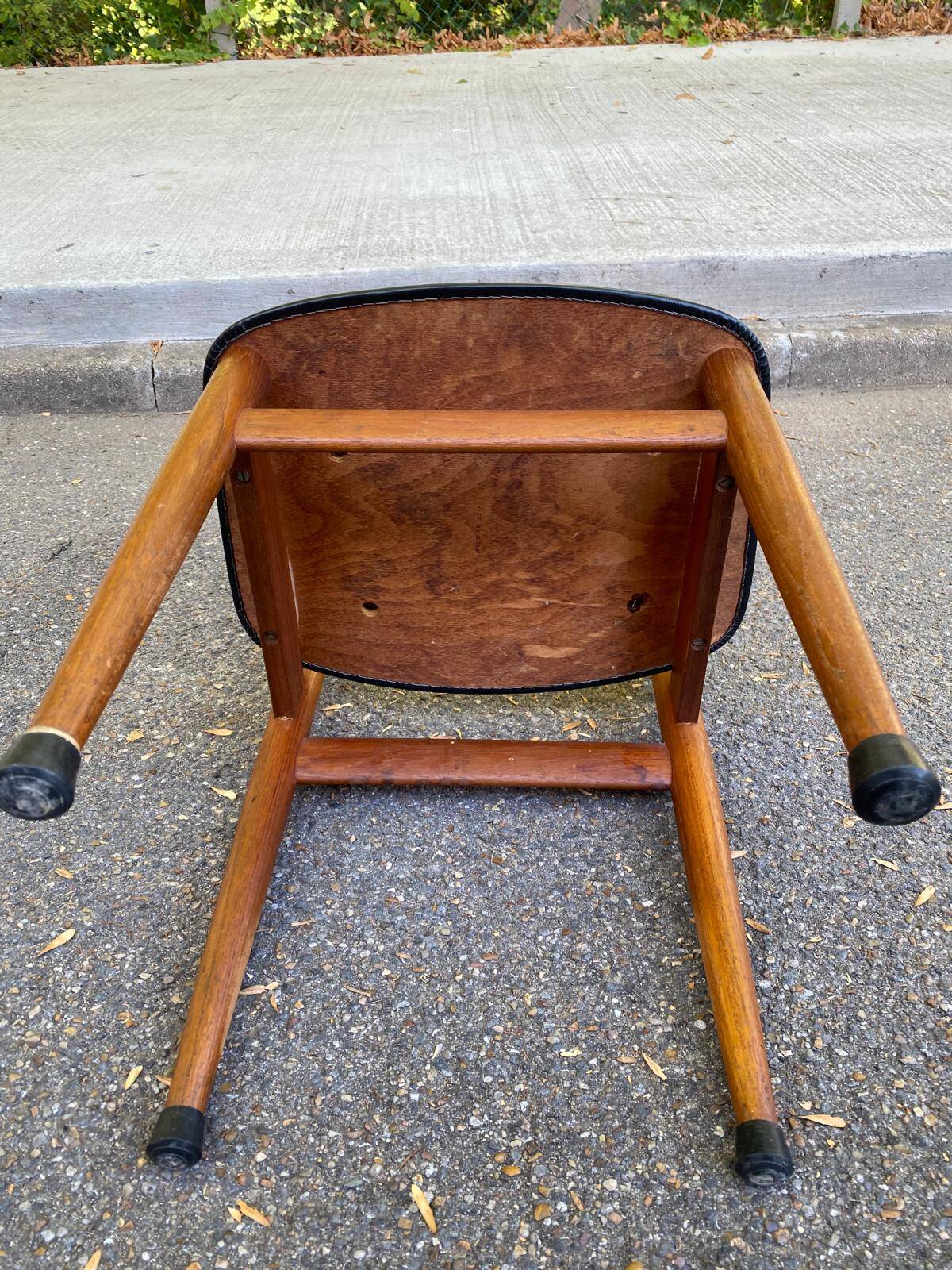 Scandinavian Roundette chair by Hans Olsen for Frem Røjle Denmark 1960