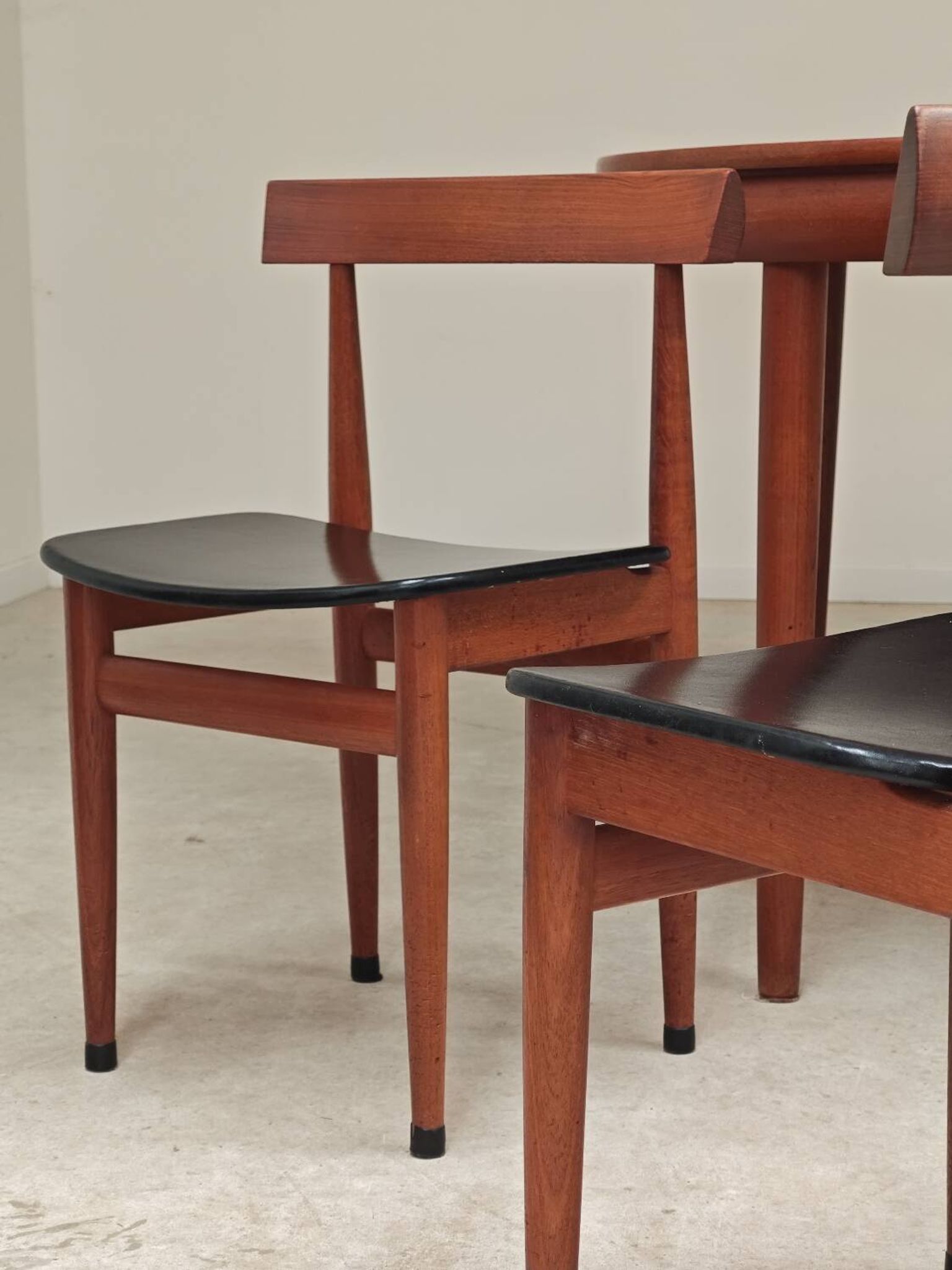 Table de repas et 4 chaises par Hans Olsen pour Frem Rojle  Danemark