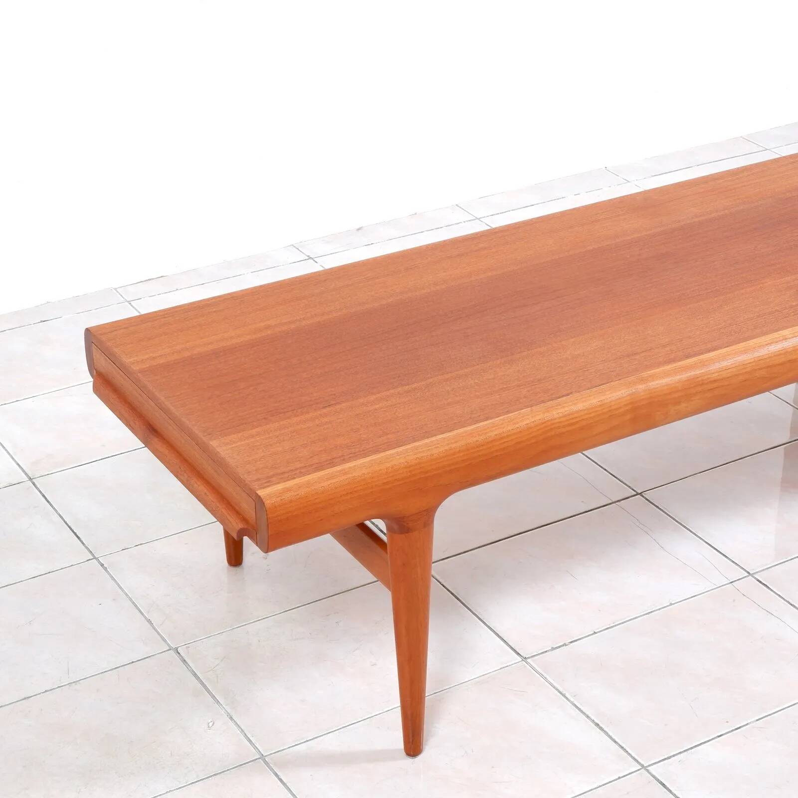 Large teak coffee table by Johannes Andersen for Uldum Møbelfabrik