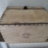 Wooden box aero-gummed chest storage deco