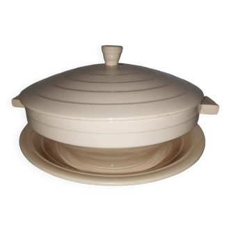 Vintage soup tureen and its vintage old pink Saint-Amand deep dish