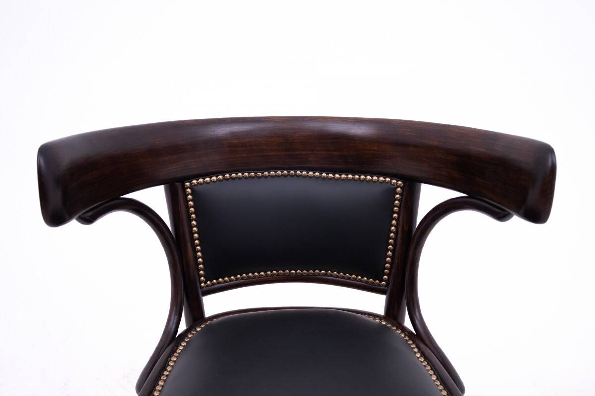 Thonet furniture set, Western Europe, late 19th century. After renovation.