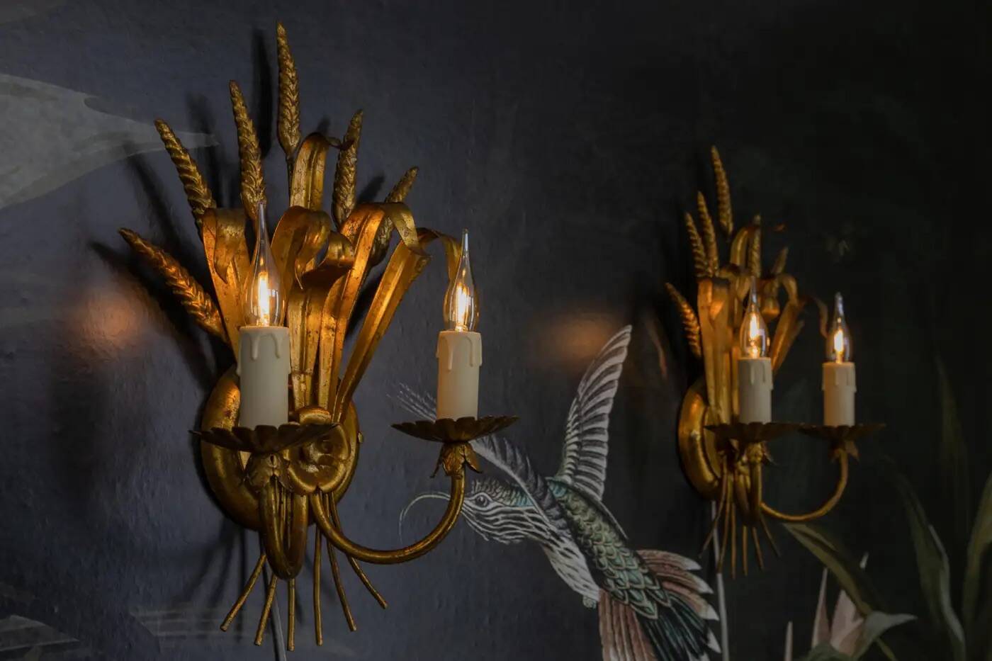 Pair of Hollywood Regency Style Gilt Metal Wheat Sheaf Wall Sconces, 1970s
