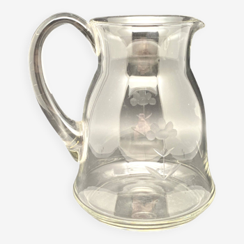 Carafe en verre avec motif Fleurs ciselé