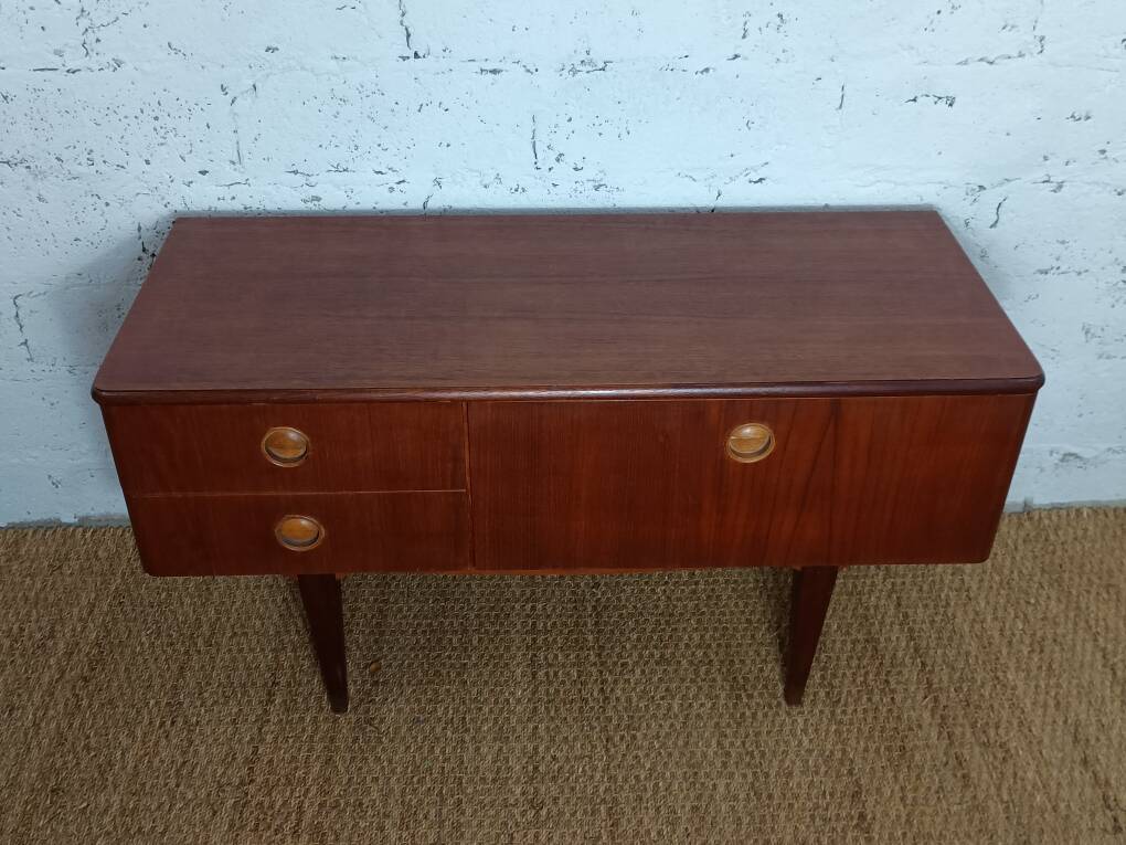 Low cabinet or small sideboard in mahogany from the 1960s.