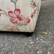 2 modular vintage bench armchairs with floral pattern – Cottage Style