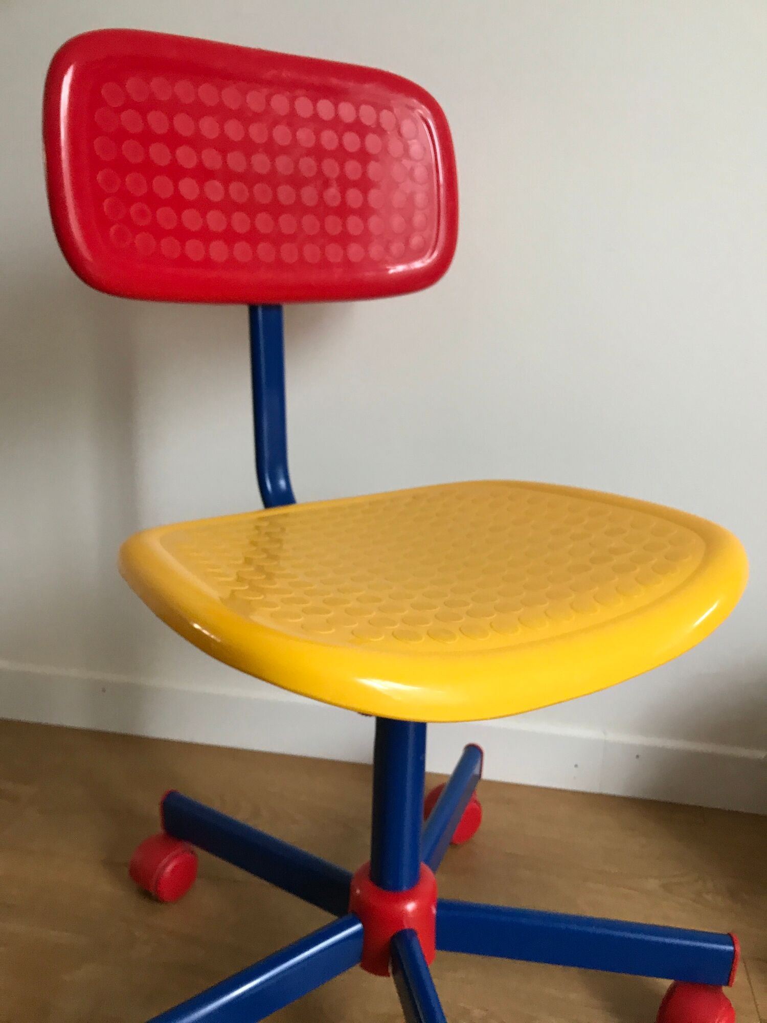 Wheeled office chair for children by ikea, "memphis style", 90s