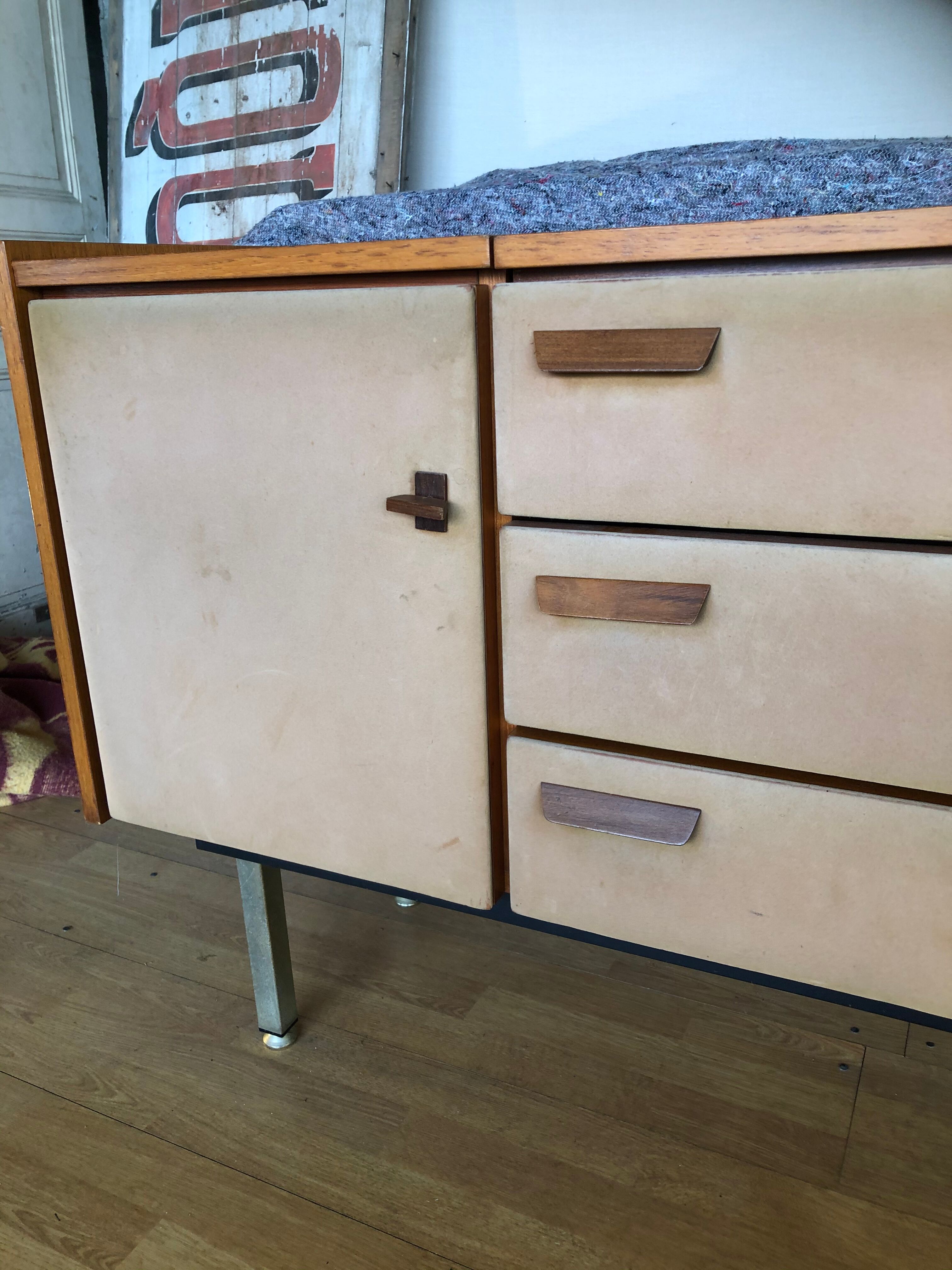 Chest of drawers dressing table in mahogany 1960