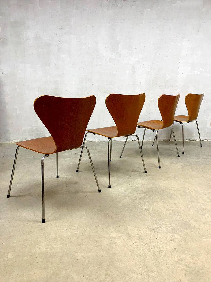 Ensemble de 4 chaises vintage 'Butterfly' 'vlinder' Fritz Hansen Arne Jacobsen