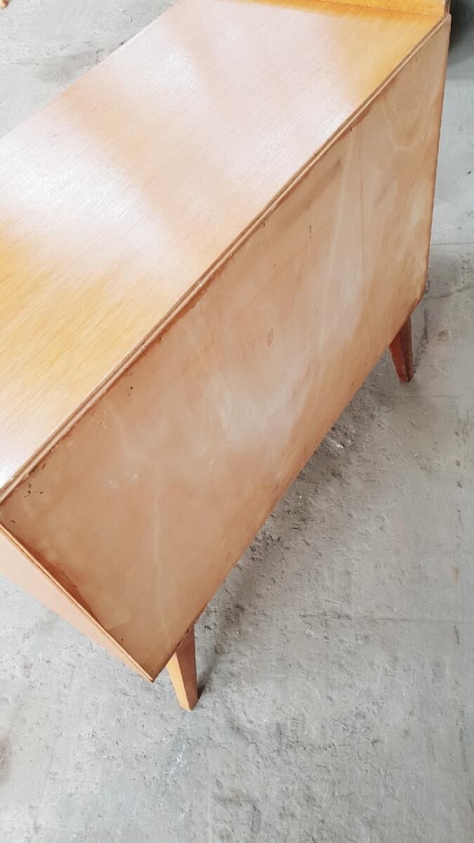 Vintage chest of drawers