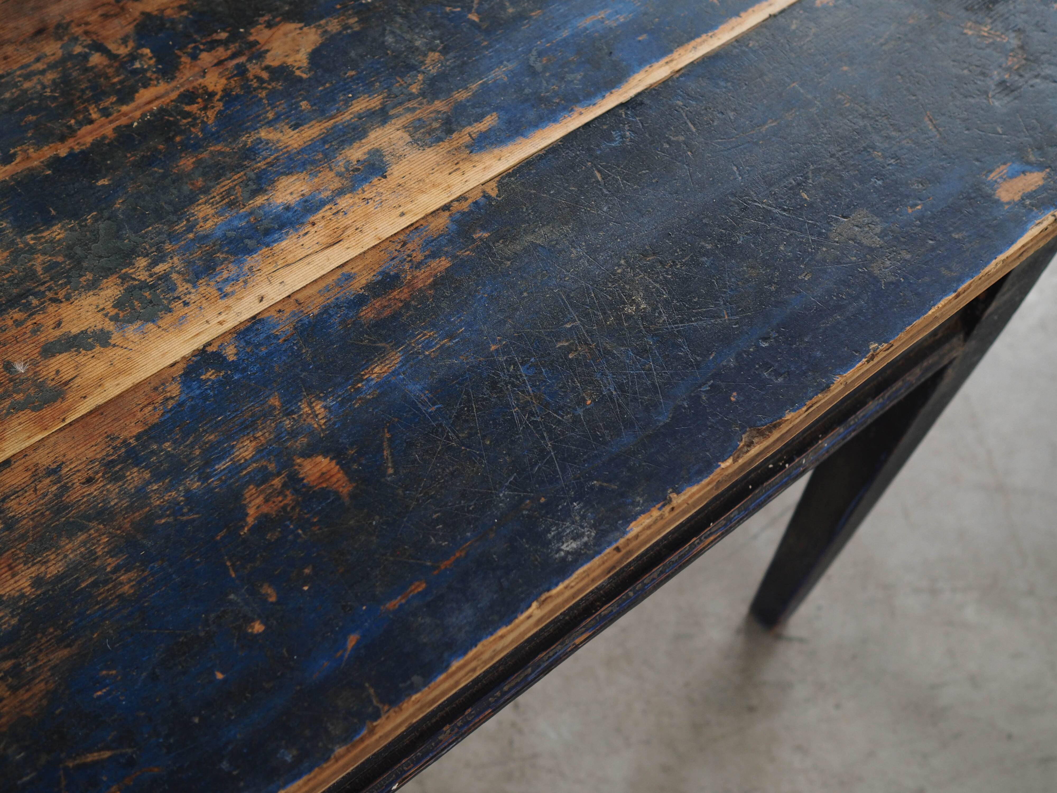 Table en pin, design danois, années 1940, fabriquée au Danemark