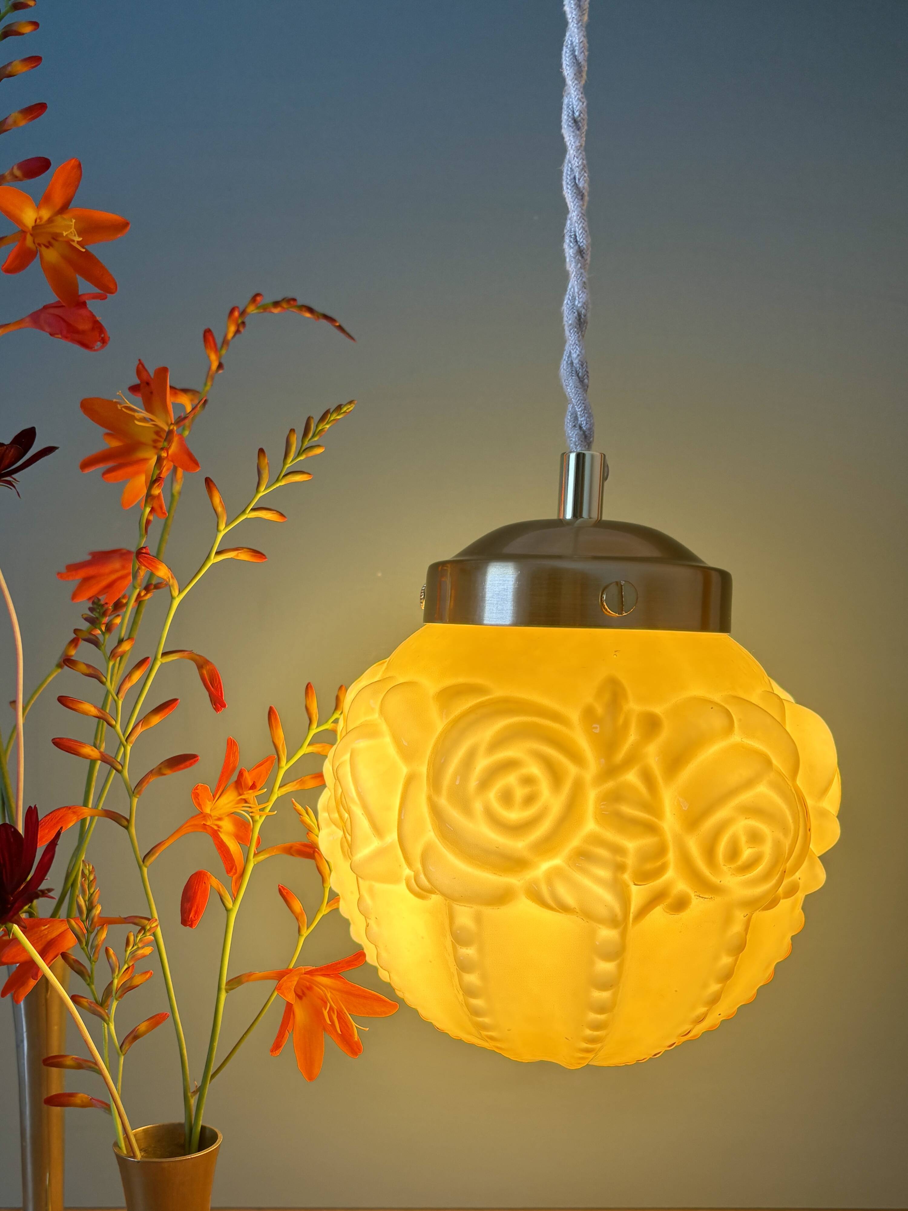 Vintage art deco globe pendant light in ochre opaline