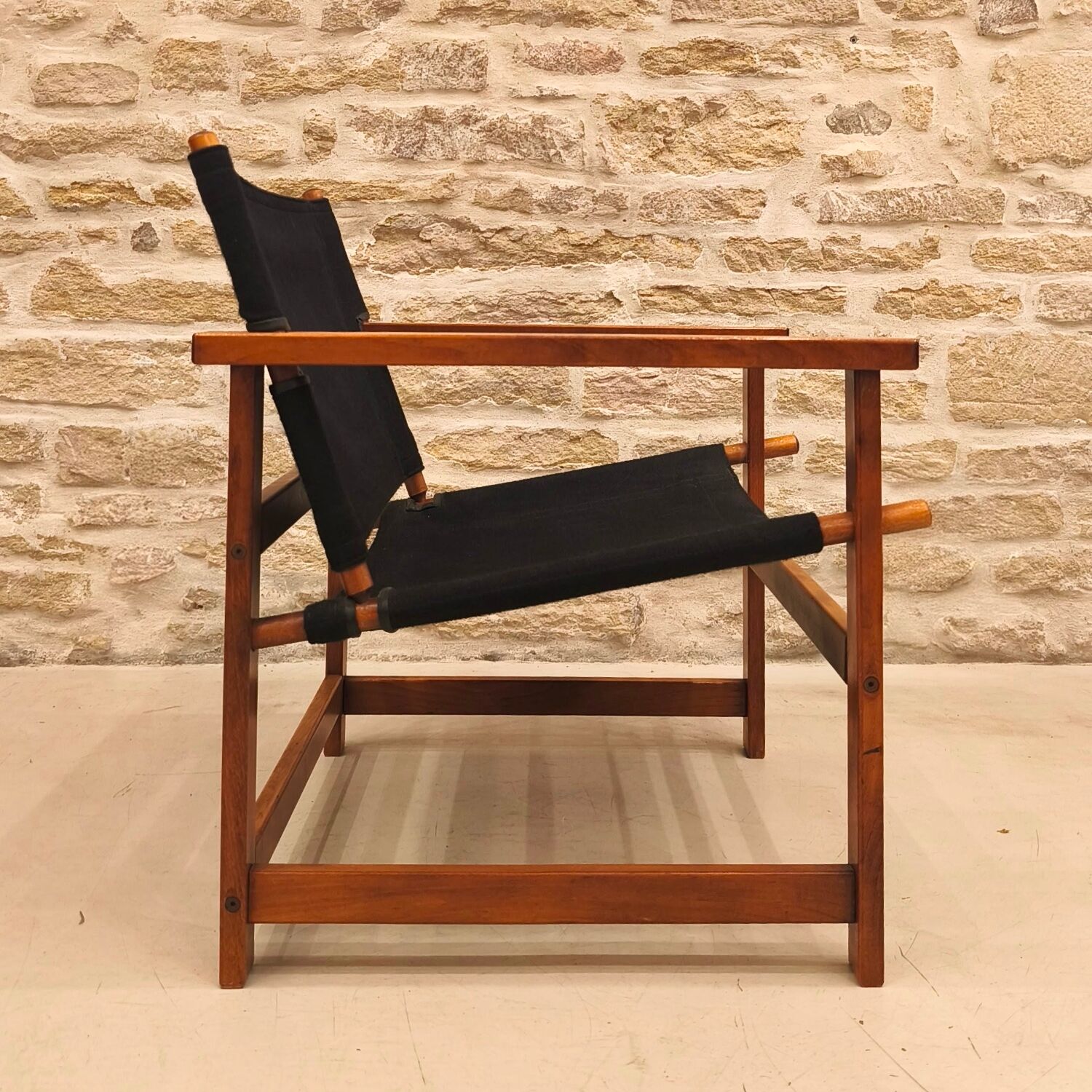 teuil en bois et toile tendue du fabricant Hyllinge Mobler, Danemark