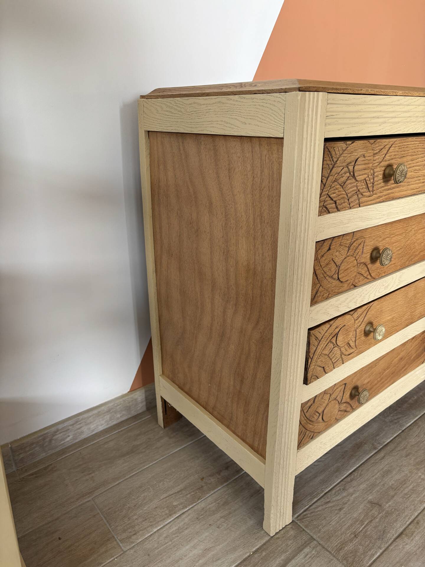 Art Deco style commode