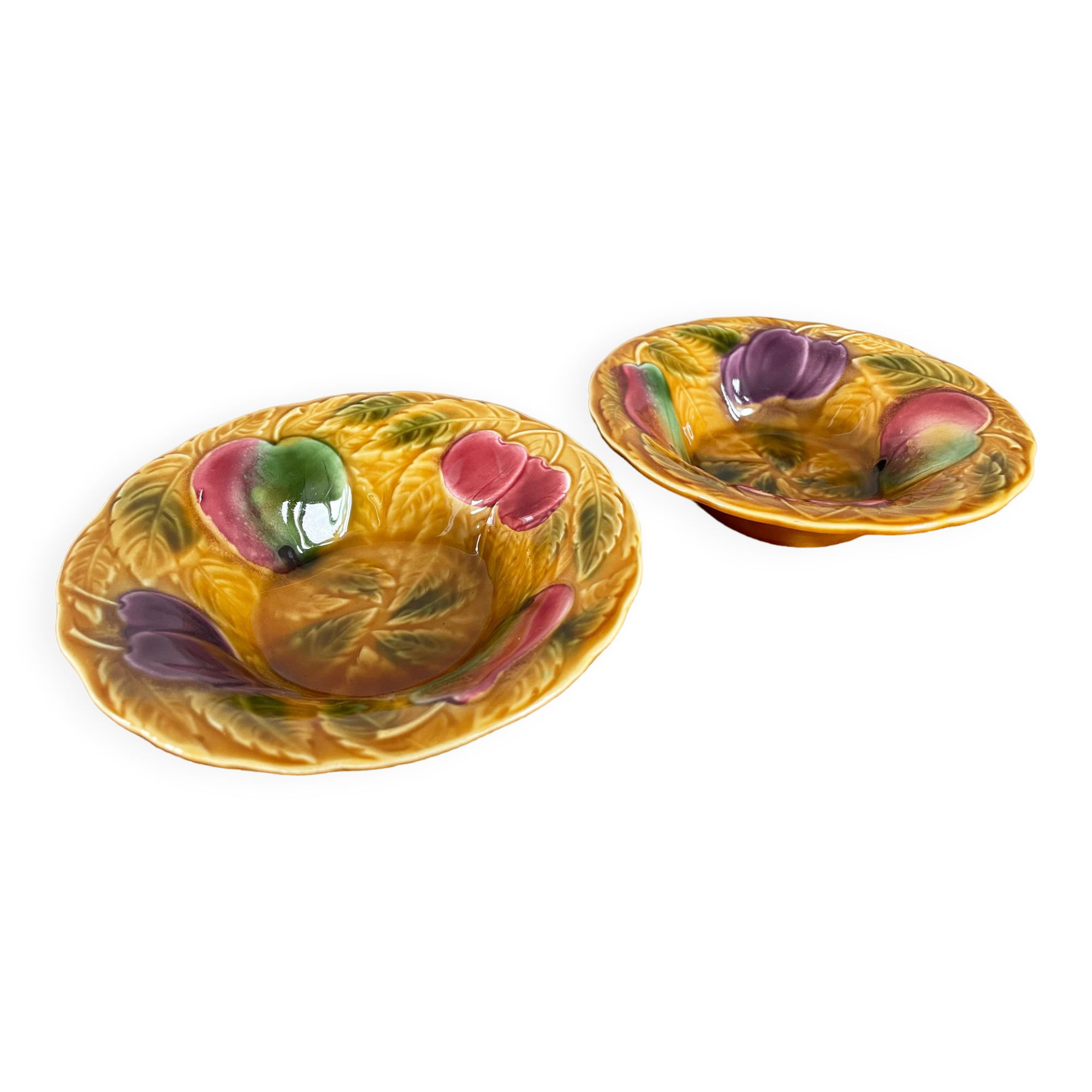 Paire de bols de service Sarreguemines Majolica représentant des fruits et des feuilles, Barbotine des années 1980
