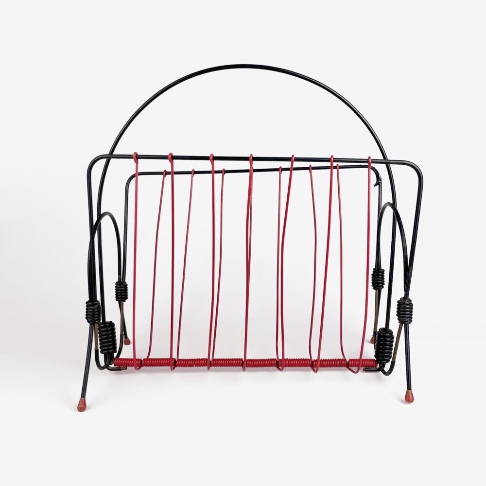 Vintage red metal and scoubidou thread magazine holder