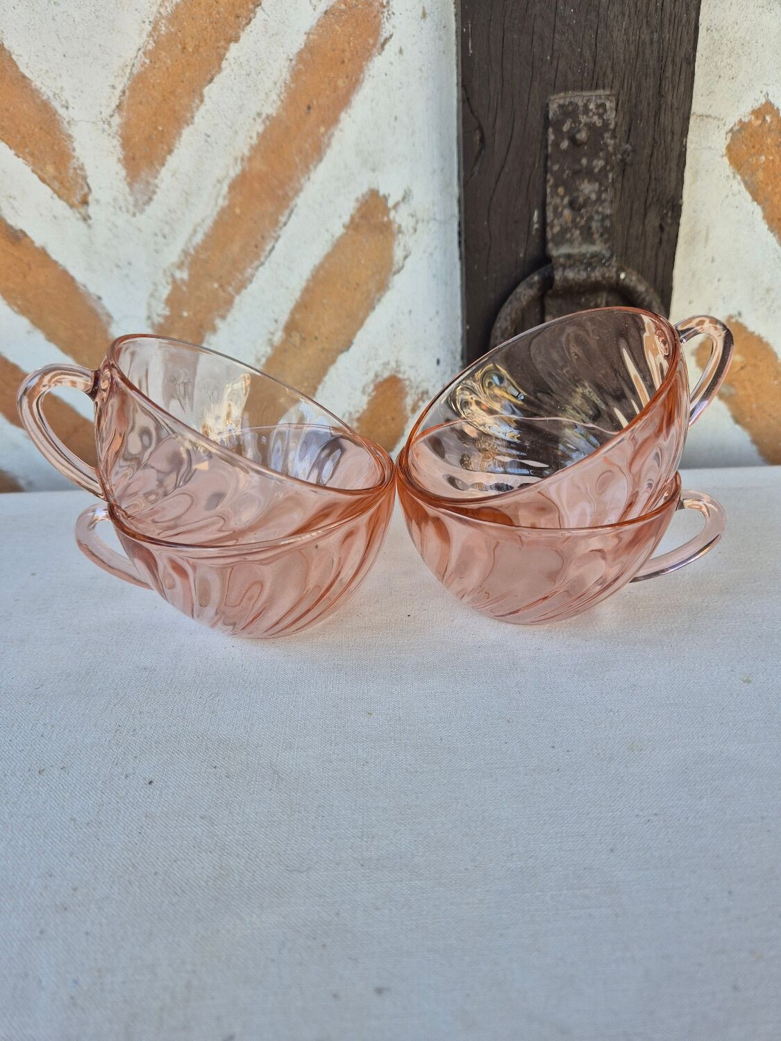 Arcoroc Arcopal Rosaline coffee cups
