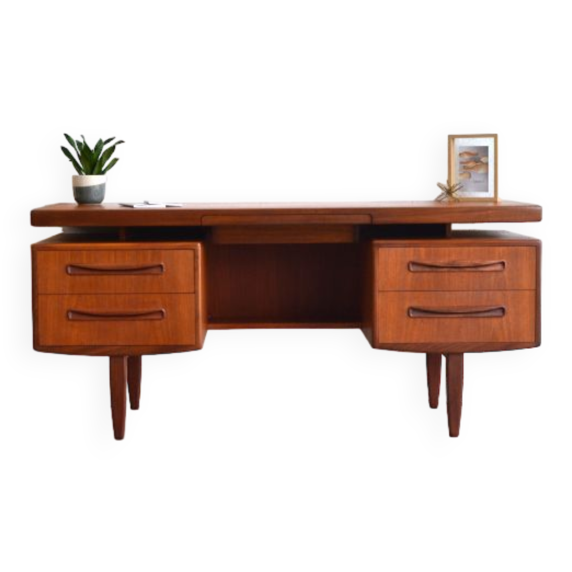 Desk by G-Plan * 145 cm