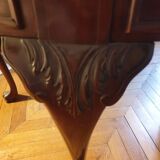 Beautiful extendable mahogany table 2 extensions