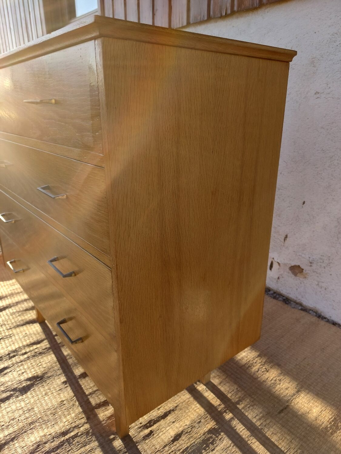Solid wood chest of drawers