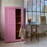 Pink knitted cabinet