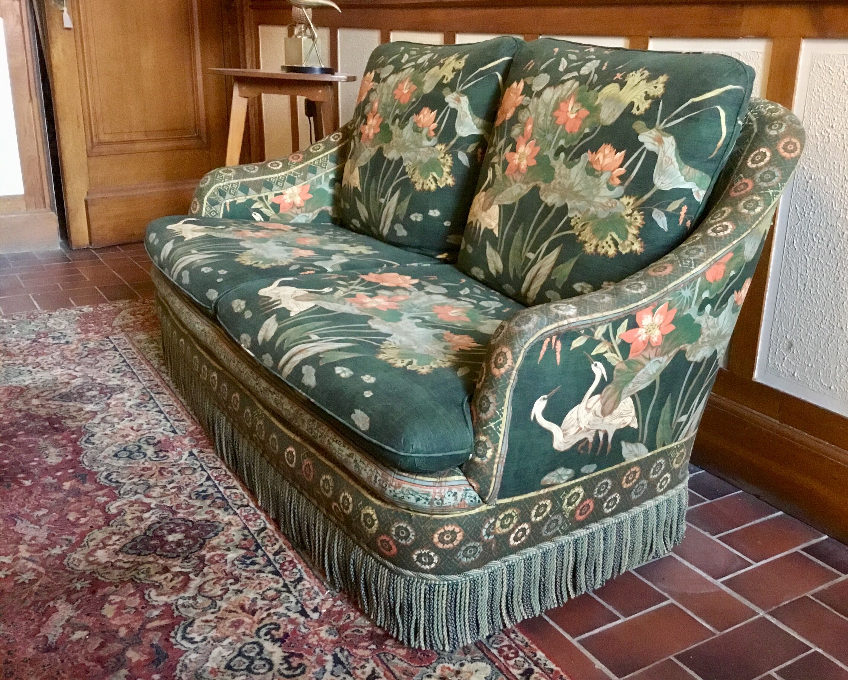Vintage 2-seater sofa