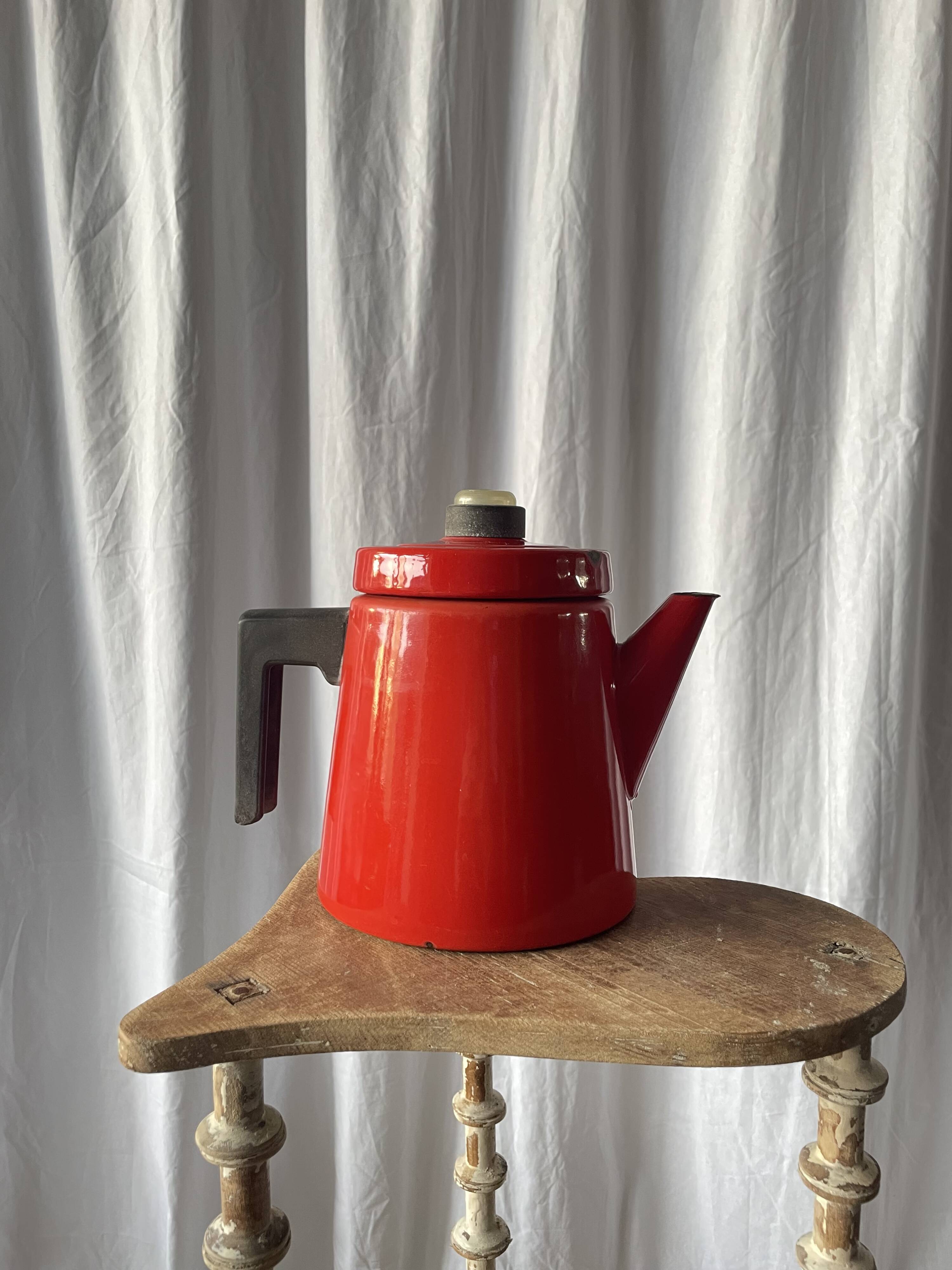 Enamelled Cast Iron Coffee Pot by Antti Nurmesniemi for Finel, 1950