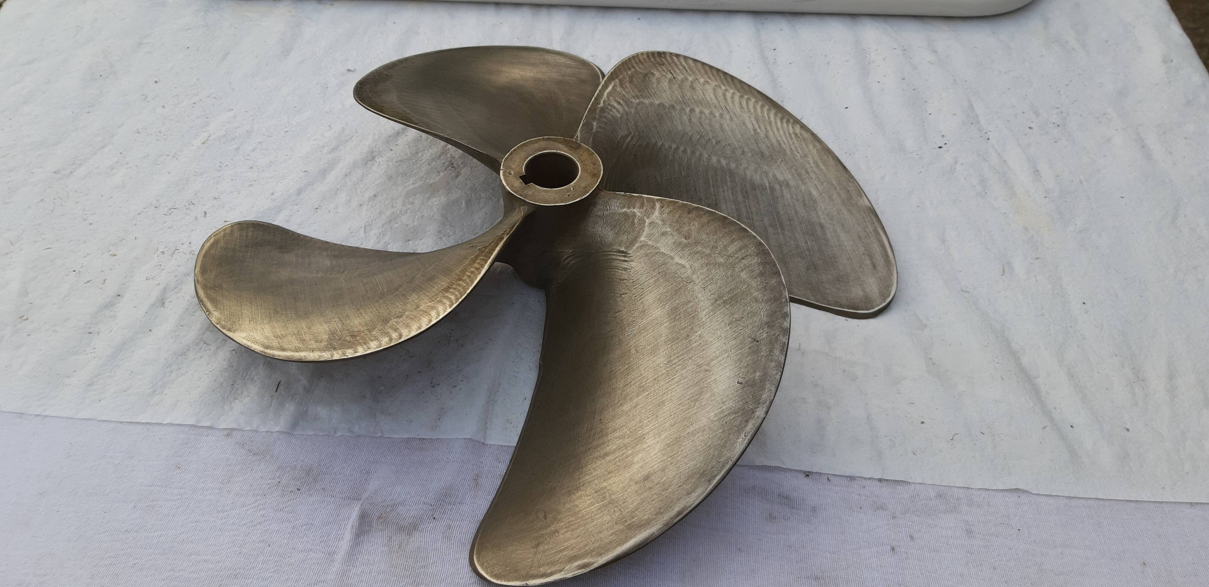 Radice bronze boat propeller